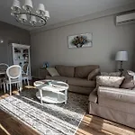 Cozy Two Room Apartment - Heart Of The City - Victoriei 2, Old Town