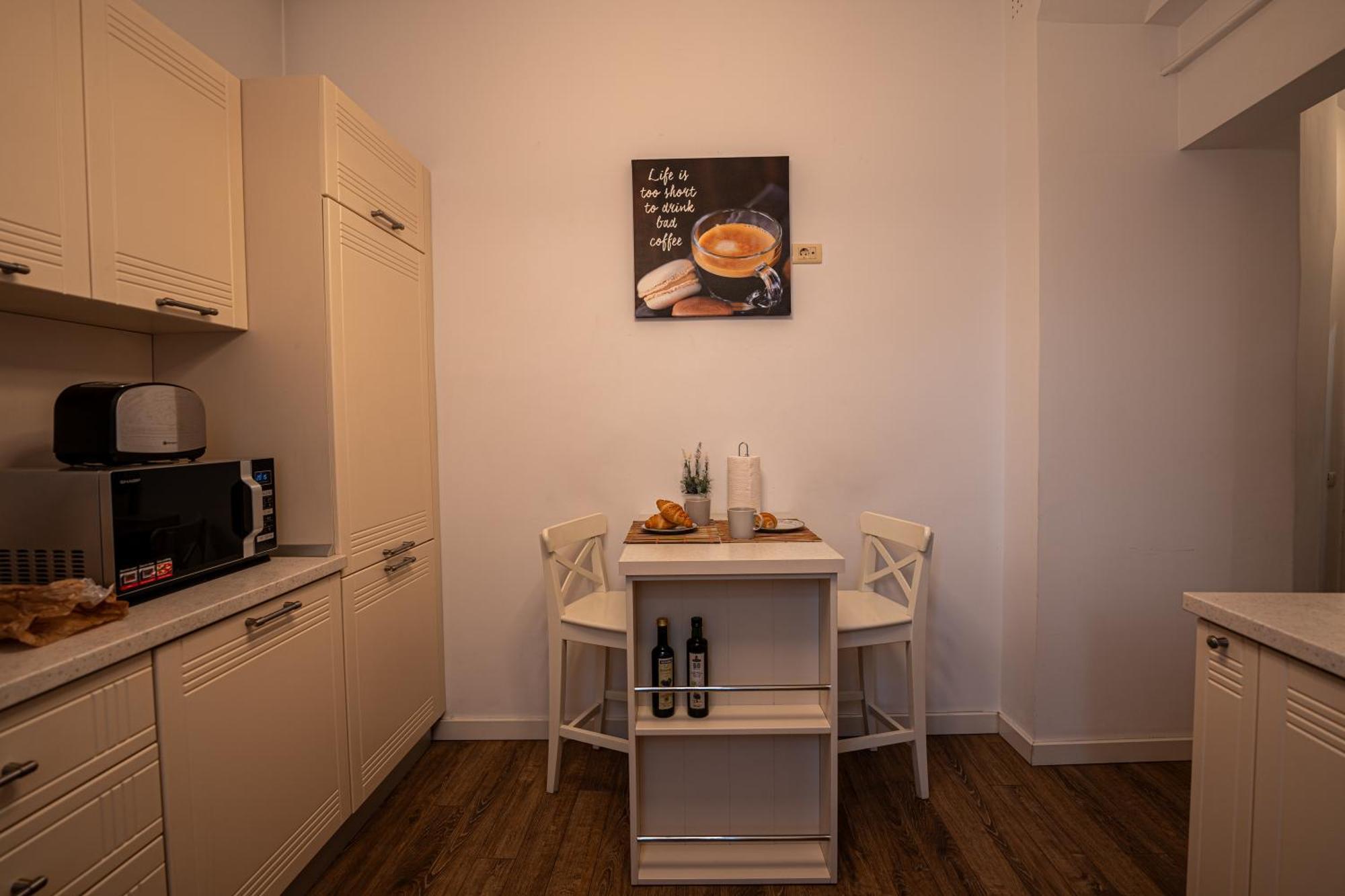 Apartment Cozy Two - Heart Of The - Victoriei 2, Old Town